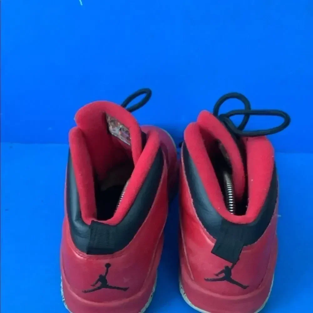 Jordan gym retro broadway